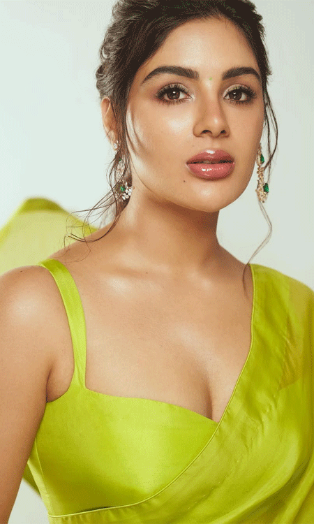 Samyuktha Menon�s Instagram Photos Prove She�s a Style Queen