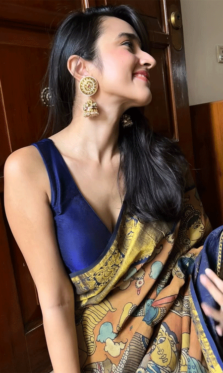 Nuveksha Sarees Portrays Timeless Elegance