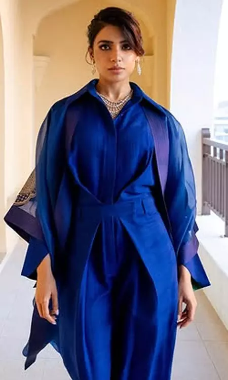 Samantha Ruth Prabhu Impresses in Elegant Blue Dress for Jewellery Shoot