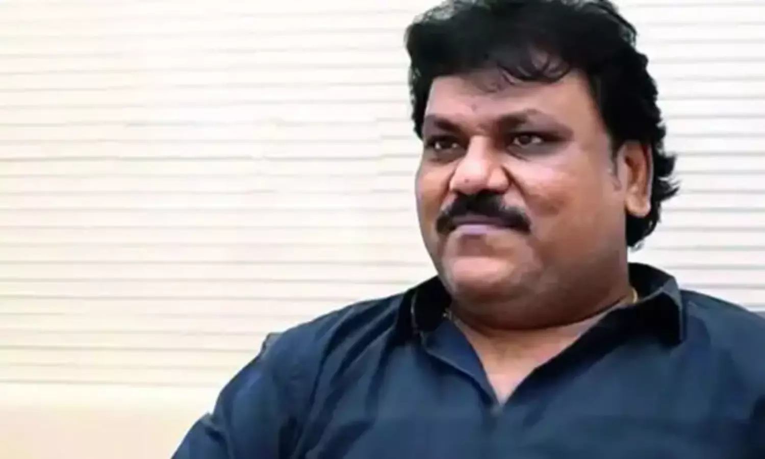 జనాలు రావట్లేదంటారు.. వస్తే బాదేస్తారు