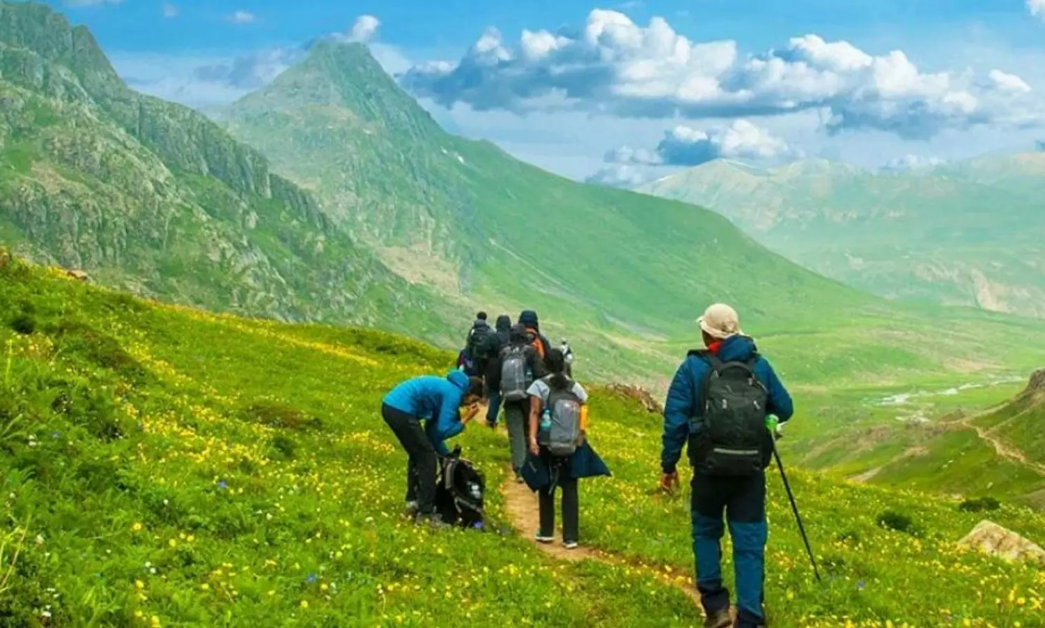 రండి.. కశ్మీర్ లో పర్యటిద్దాం.. ఉగ్రవాదులకు బలమైన సందేశం పంపుదాం! రండి.. కశ్మీర్ లో పర్యటిద్దాం.. ఉగ్రవాదులకు బలమైన సందేశం పంపుదాం!