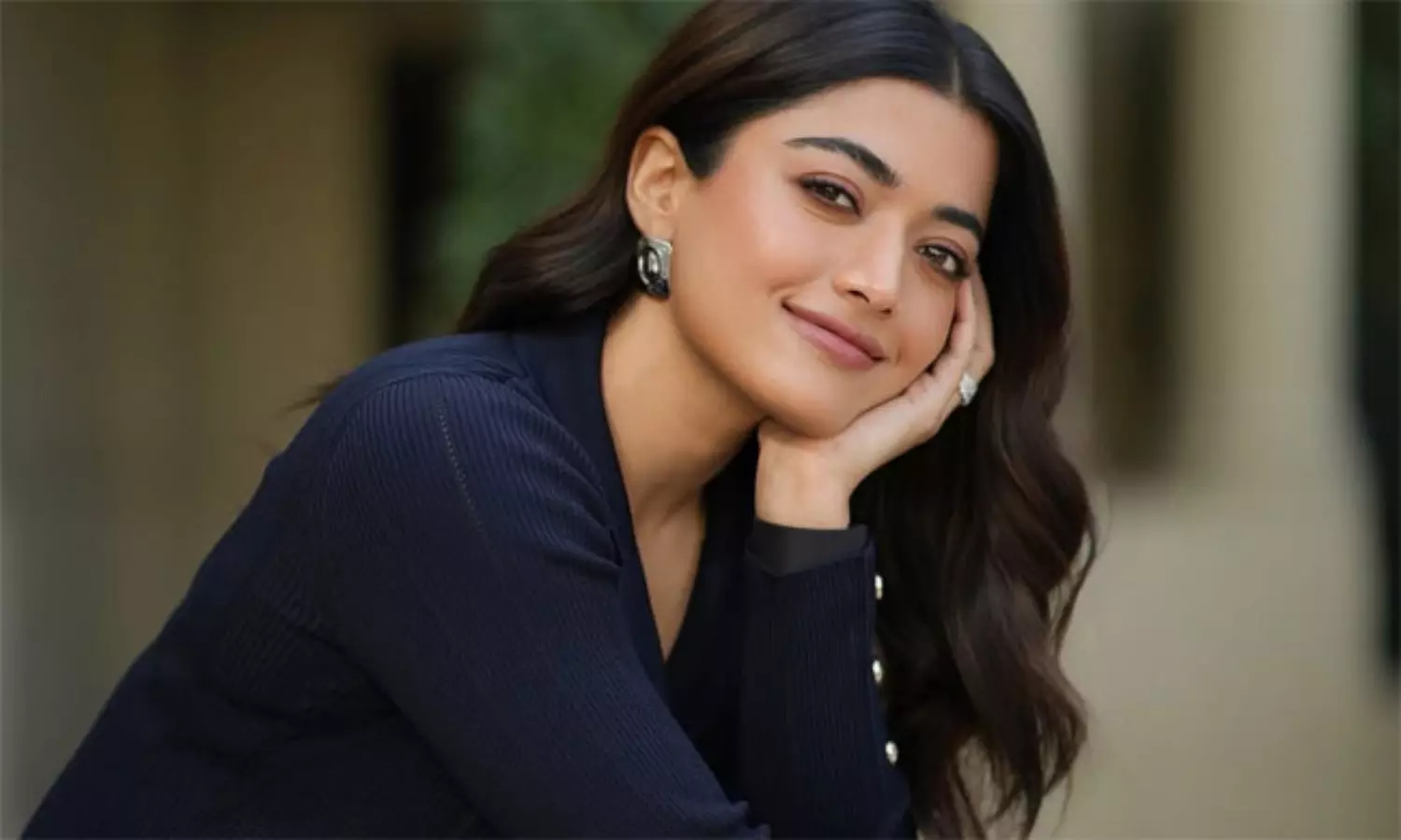 అక్కడకి మాకాం మార్చిన రష్మిక..!