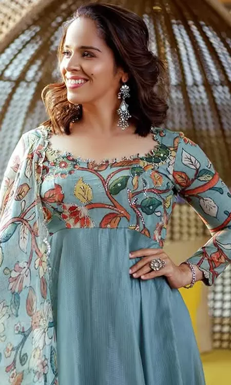 Saina Nehwal looks awesome in recent pics