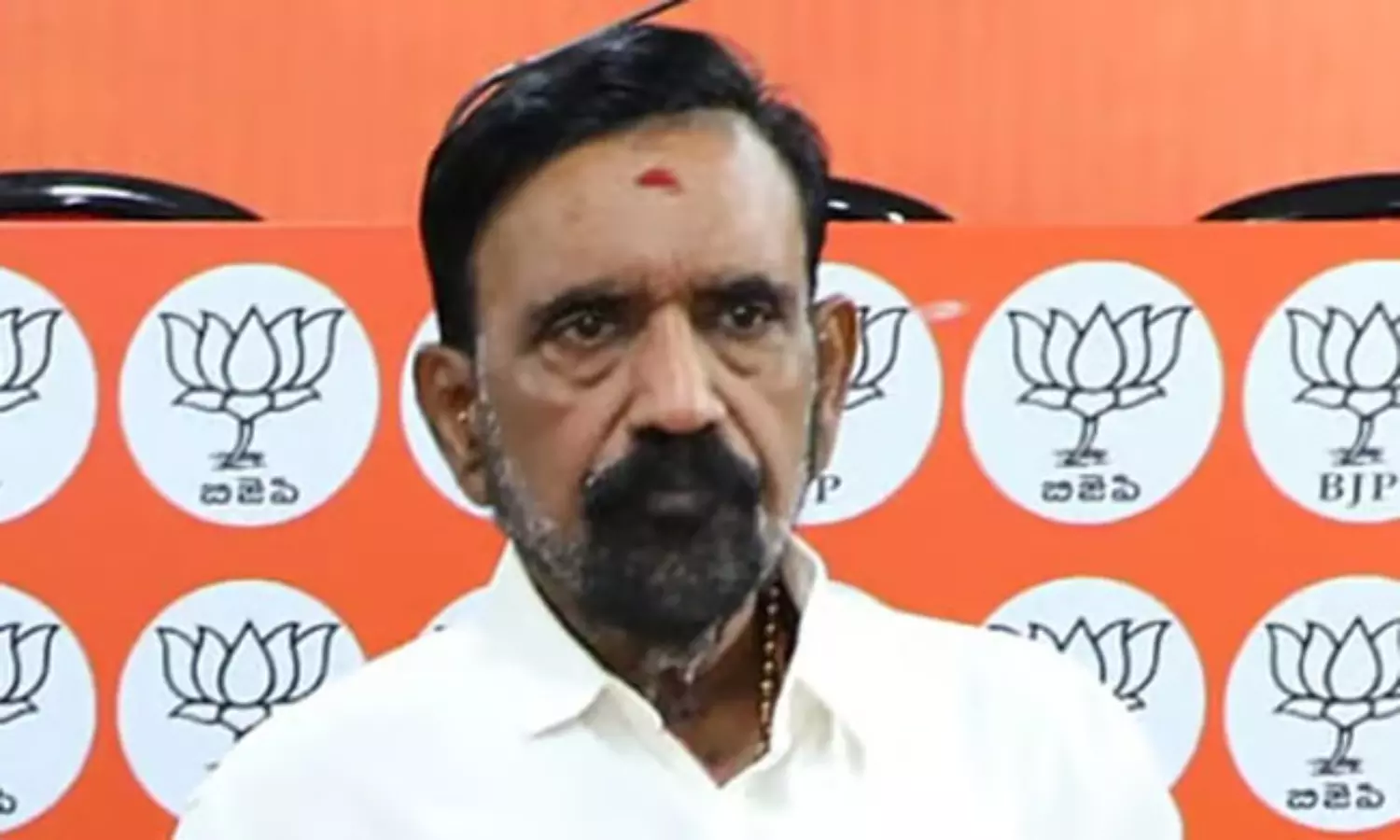 ఎవరీ పాకా...ఏమా బీజేపీ ఎంపిక ?