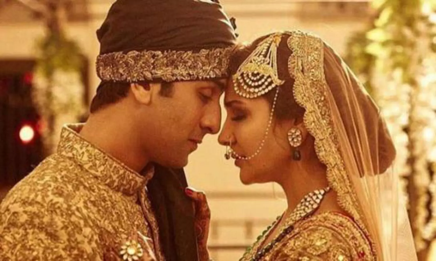 ఈ ఒక్క పాటతో పెళ్లి ఆగిపోయింది... అసలేం జరిగిందంటే? ఈ ఒక్క పాటతో పెళ్లి ఆగిపోయింది... అసలేం జరిగిందంటే?