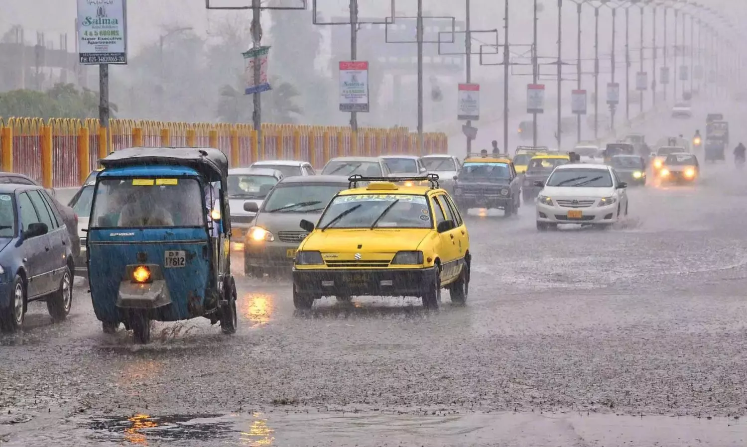 పాక్ మీద భారత్ కే కాదు వరుణుడికి కూడా కోపం వచ్చింది పాక్ మీద భారత్ కే కాదు వరుణుడికి కూడా కోపం వచ్చింది