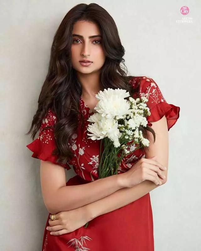 Palak Tiwari Shines with Confidence and Comfort in Fashion Palak Tiwari Shines with Confidence and Comfort in Fashion