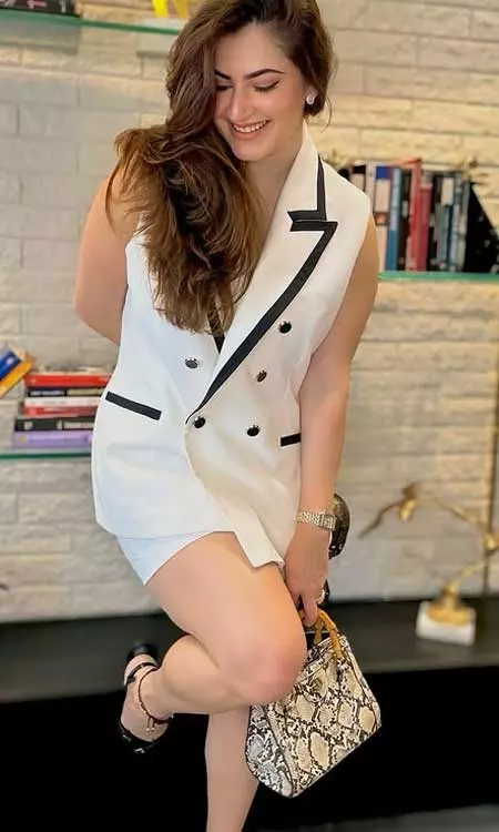 Shivaleeka Oberoi Instagram Glow-Up