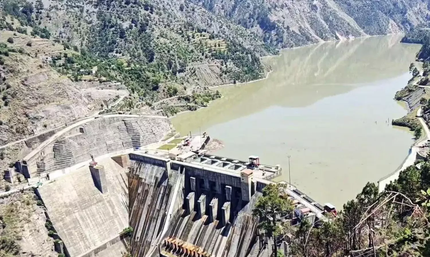 ఒప్పందం రద్దు కాదు.. పాక్ లో నదులు ఎండిపోవాలంటే..?