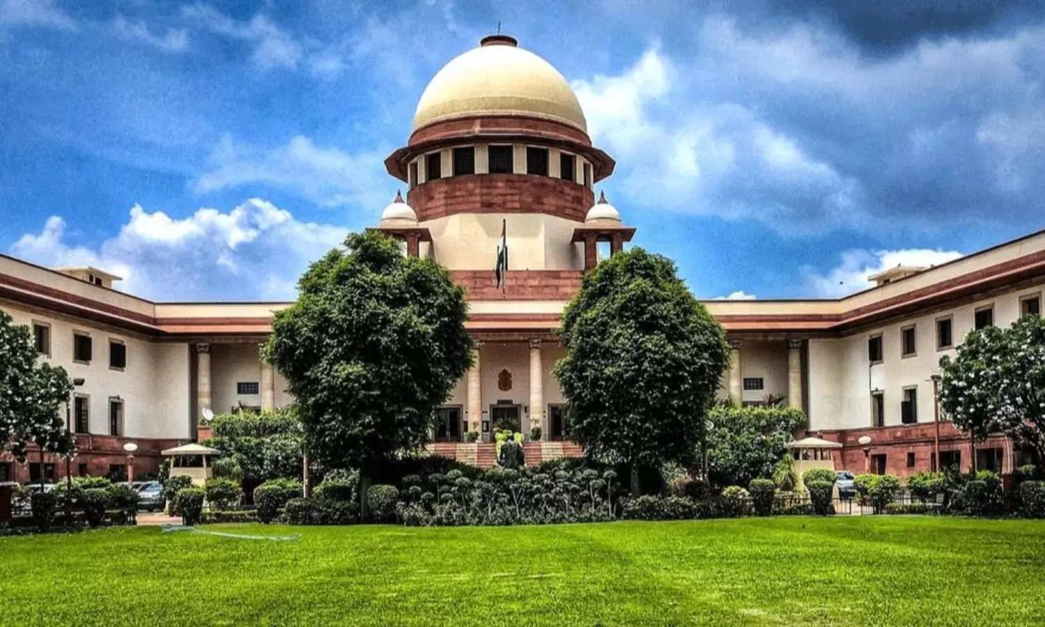 విశాఖ రామానాయుడు స్టూడియోస్‌కు సుప్రీం షాక్!