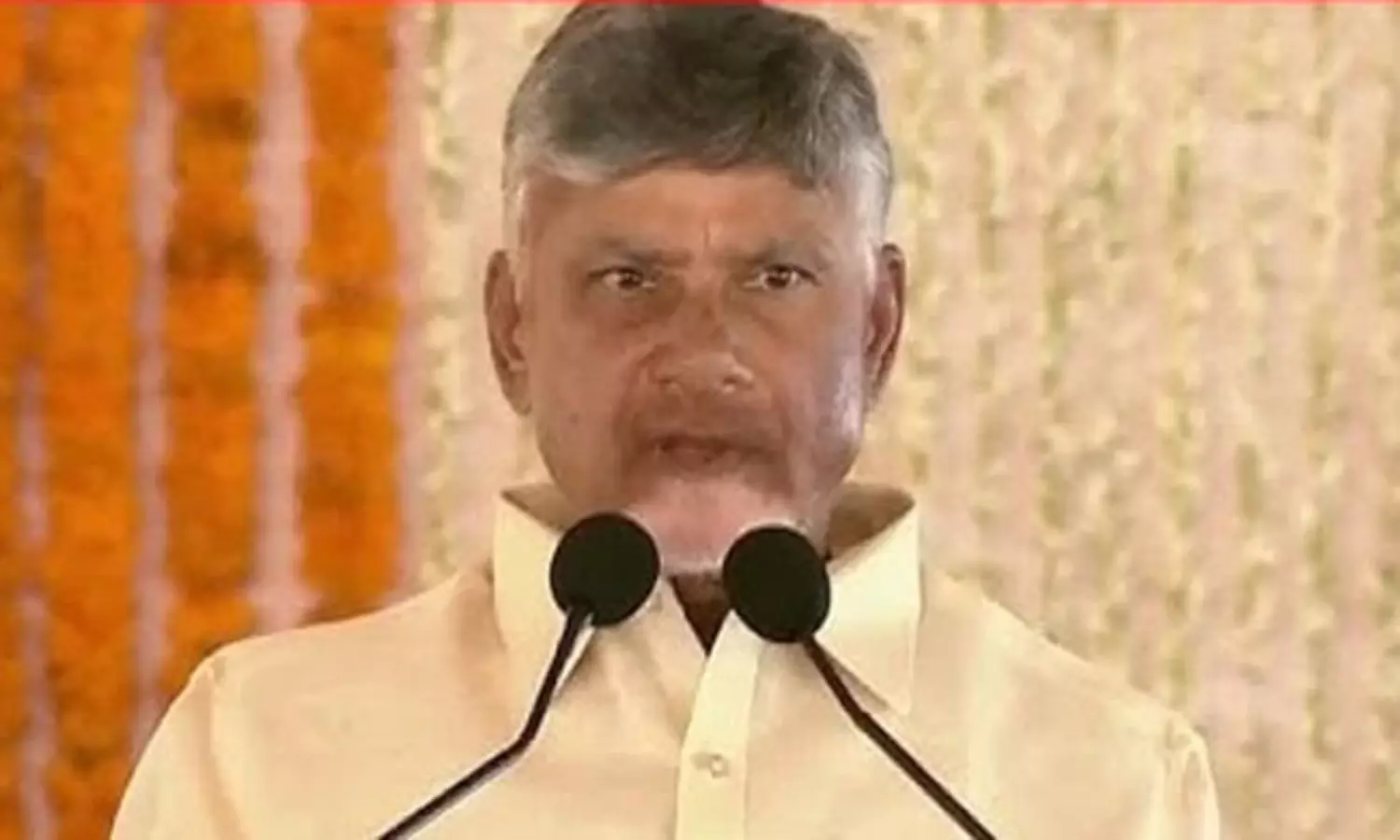 అమరావతి పునఃనిర్మాణం... మోడీ ముందు  చంద్రబాబు ప్రతిజ్ఞ!