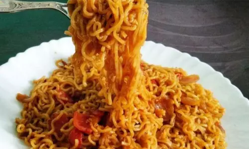 మ్యాగీ డేంజర్.. వద్దన్నా వండినందుకు ప్రాణాలు తీసుకున్న తాతయ్య