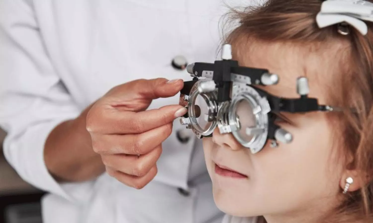 Doctors Warn of Rising Eye Issues Among Children