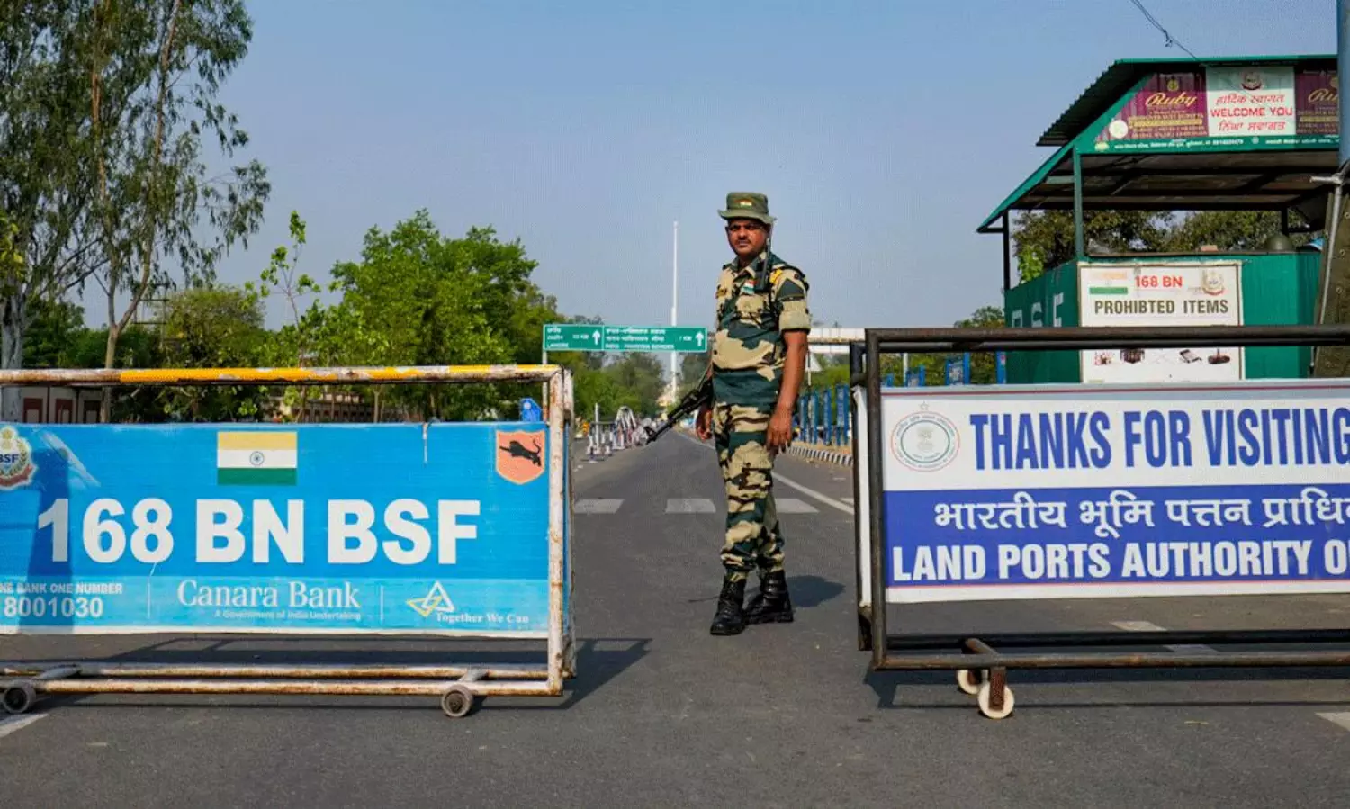 ఒకే రోజులో పాక్ కు రెండు షాకులు ఒకే రోజులో పాక్ కు రెండు షాకులు