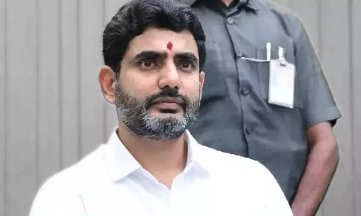 లోకేష్ కి పెద్దల దీవెనలు