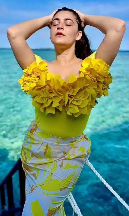 Shivaleeka Oberoi’s Tropical Vibes