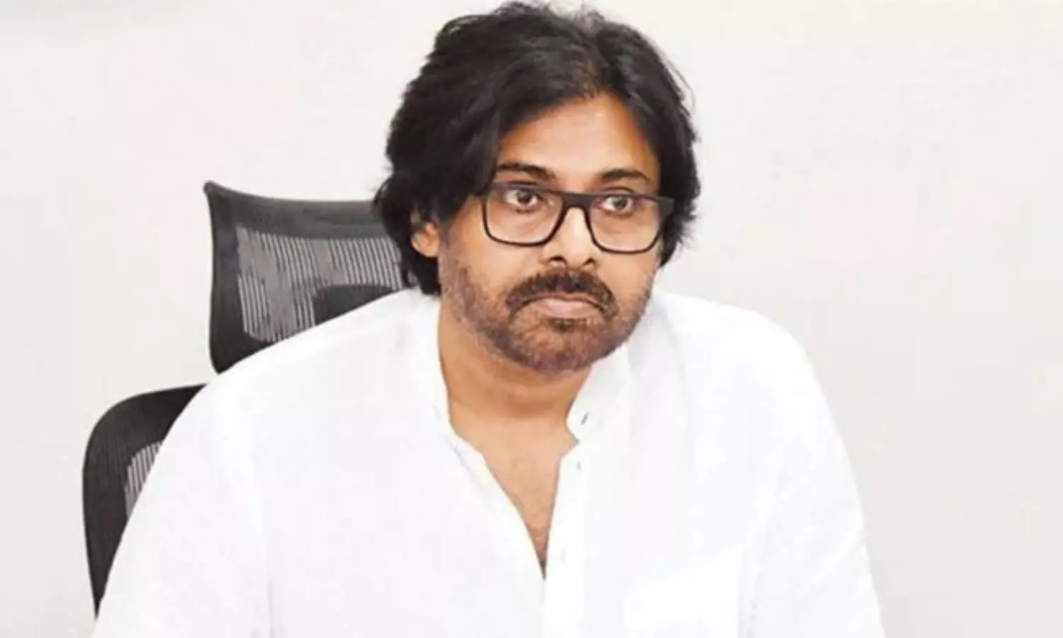 బీజేపీ - ప‌వ‌న్ బంధం- చెడుతోందెవ‌రు ..!