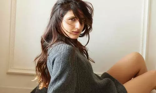 Fatima Sana Shaikh Drops a Teasing Post and Fans Can’t Stop Looking Back!