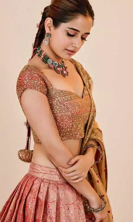 Ashika Ranganath Radiates Ethnic Grace