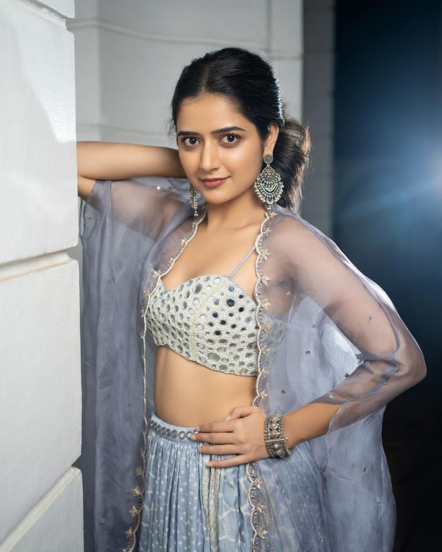 Ashika Ranganath Radiates Ethnic Grace