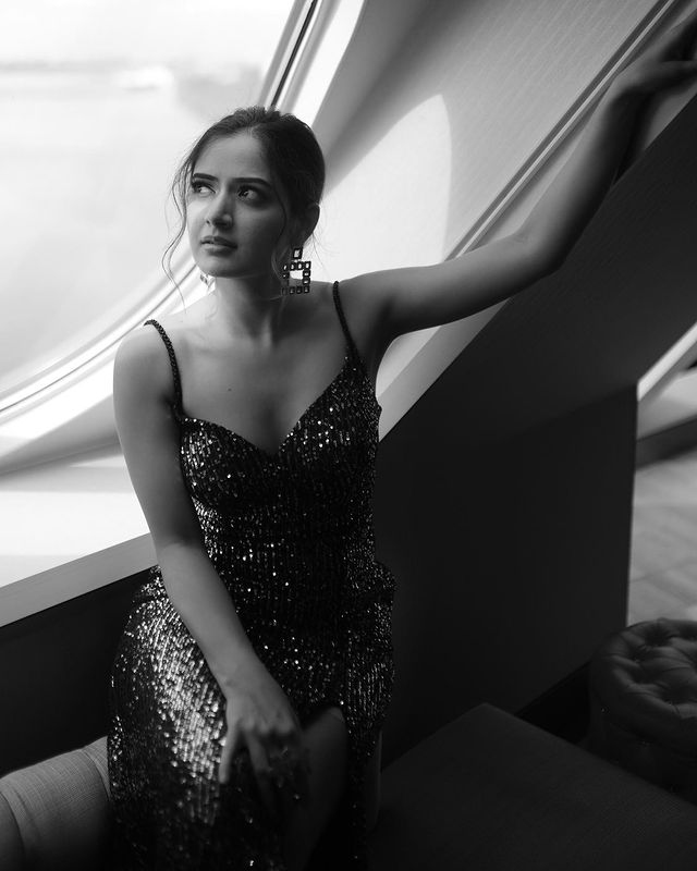 Ashika Ranganath Radiates Ethnic Grace Ashika Ranganath Radiates Ethnic Grace