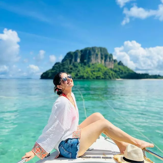 Ashika Ranganath Radiates Ethnic Grace Ashika Ranganath Radiates Ethnic Grace