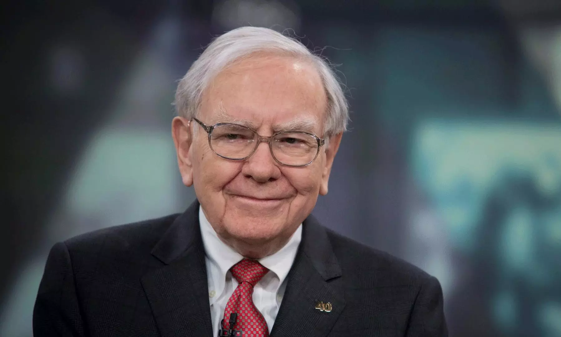 Warren Buffett Hails Tim Cook Over Steve Jobs In Apple