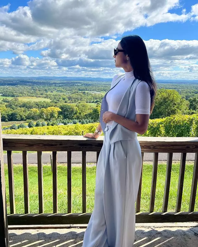 Sonal Chauhan and Her Gym Selfies: “Overcoming is Real Too!” Sonal Chauhan and Her Gym Selfies: “Overcoming is Real Too!”