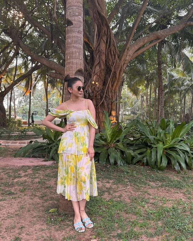 Rakul Preet Singh Impresses in a Stylish New Look Rakul Preet Singh Impresses in a Stylish New Look