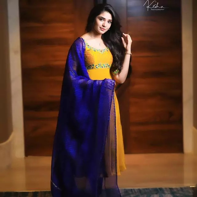 Krithi Shetty: Where Glamour Meets Simplicity Krithi Shetty: Where Glamour Meets Simplicity