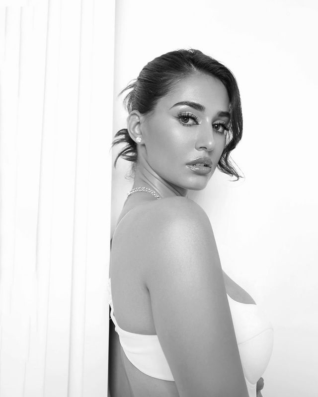 Disha Patani Redefining Beauty with Every Click