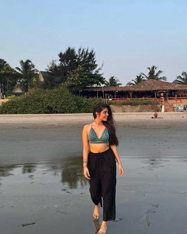 Kushita Kallapu nails the glamorous vibe effortlessly Kushita Kallapu nails the glamorous vibe effortlessly