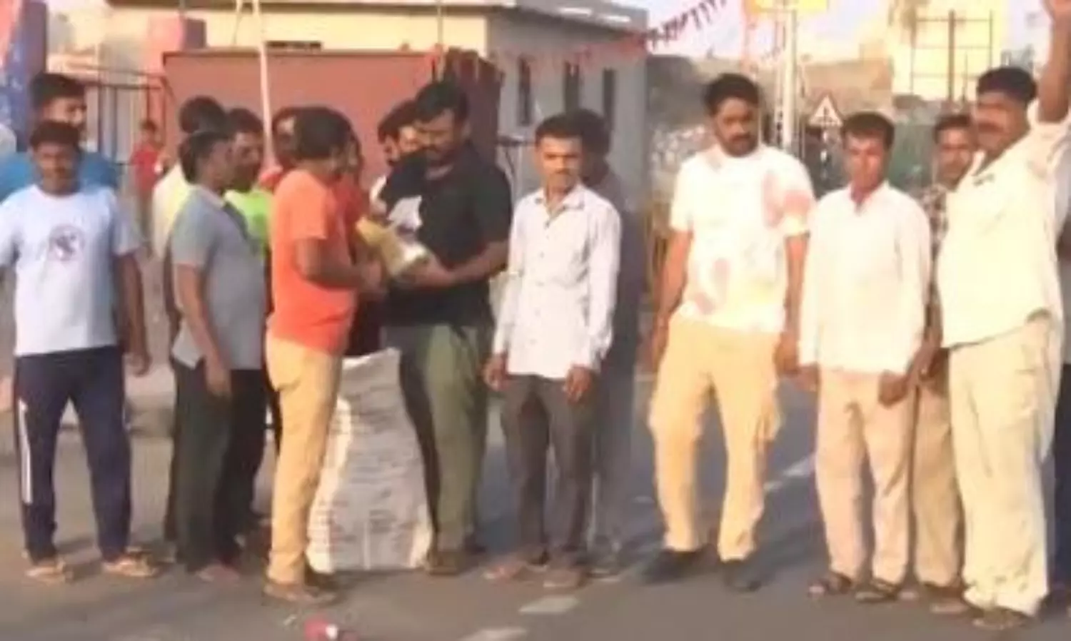 పాక్ గడ్డపై భారత్ ప్రతీకారం: దేశవ్యాప్తంగా హర్షాతిరేకాలు