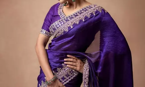 Hebah Patel�s Graceful Elegance in Saree