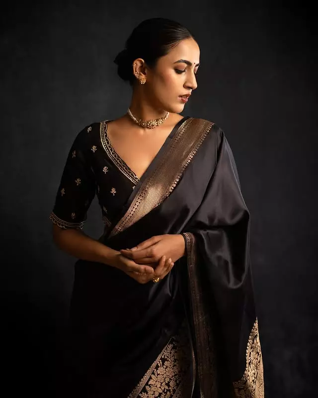 Niharika Konidela�s Black Magic in Six Yards