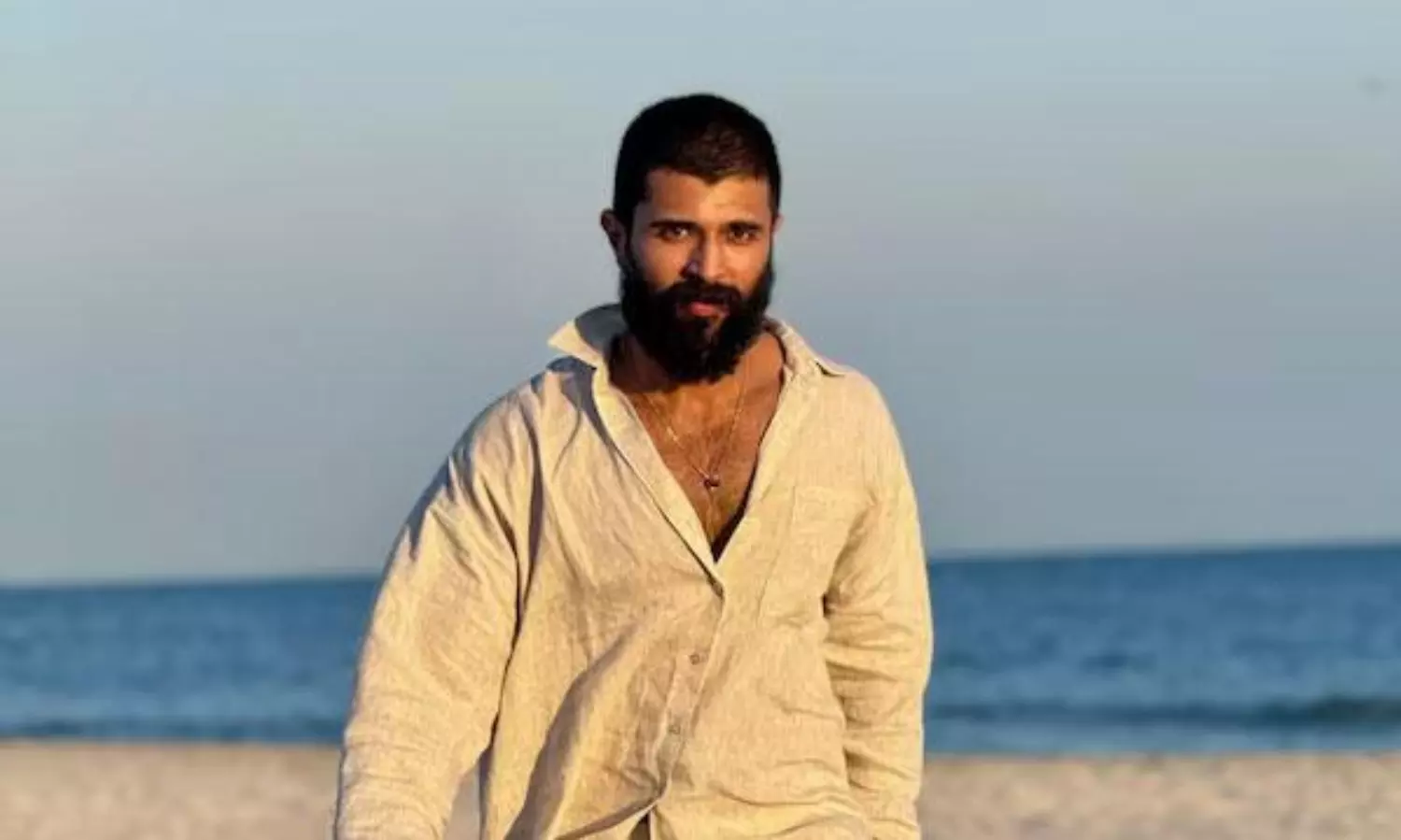 ఇండియ‌న్ ఆర్మీకి అండ‌గా రౌడీ `నేను సైతం`!