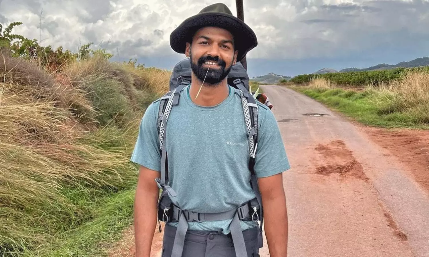 గొర్రెలు..గుర్రాలు కాస్తోన్న హీరో తనయుడు! గొర్రెలు..గుర్రాలు కాస్తోన్న హీరో తనయుడు!