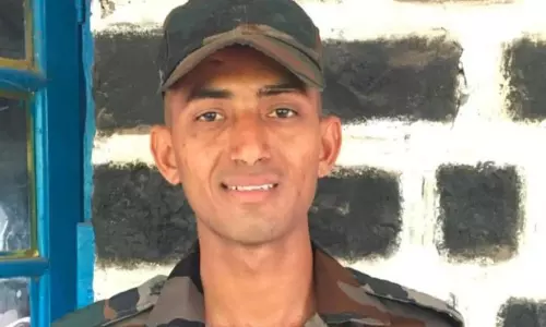 పాక్ మూకలను హతమార్చి వీర మరణం పొందాడు