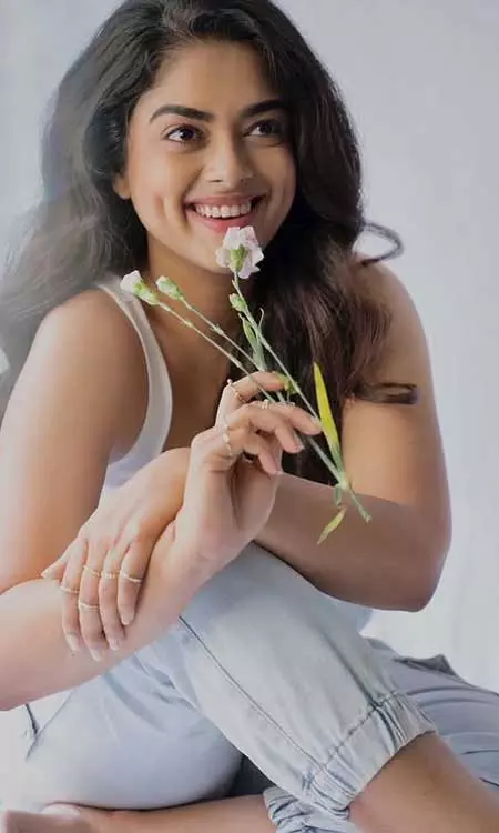 Siddhi Idnanis Blooming Moment: A Smile That Speaks Joy