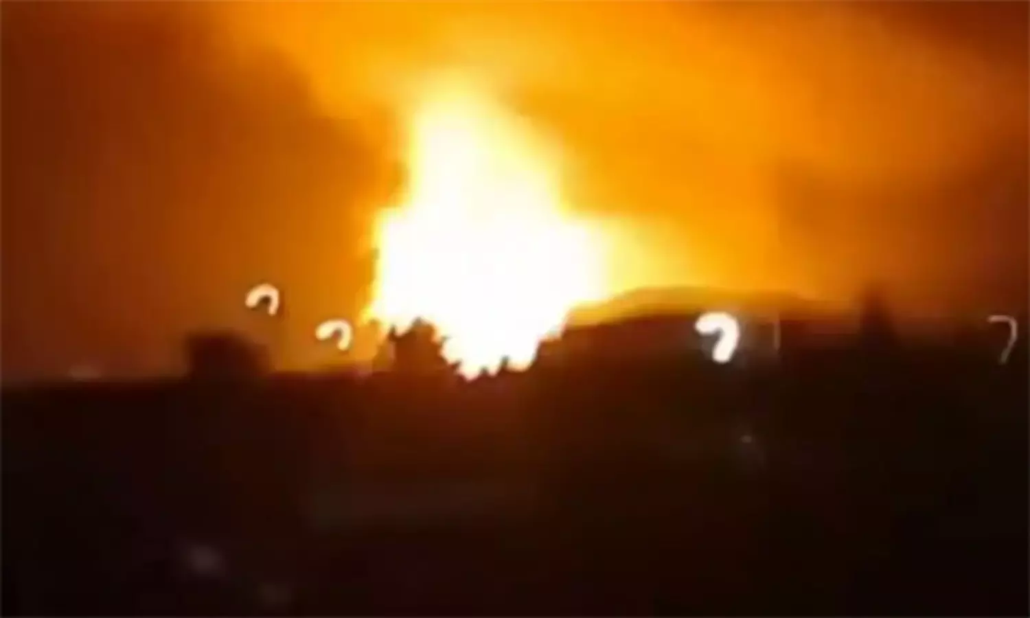 పాక్ వైమానిక స్థావరాలపై బలమైన దెబ్బ కొట్టిన భారత్ పాక్ వైమానిక స్థావరాలపై బలమైన దెబ్బ కొట్టిన భారత్