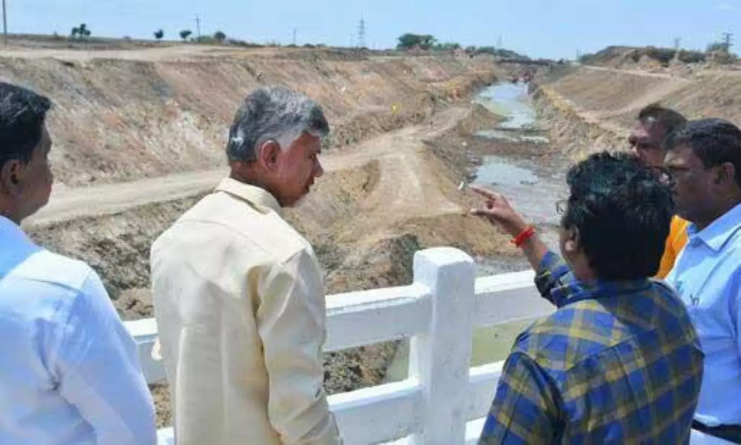 Chandrababu Reviews Handri-Neeva Project Amid Scorching Heat