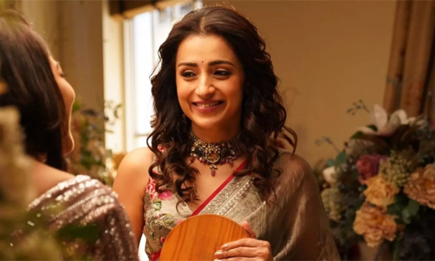 త్రిష కోసం తాజ్మ‌హల్ ని మించిన ప్రేమ మందిరం!