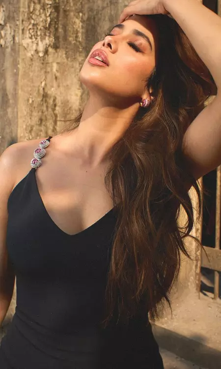 Janhvi Kapoor Is The Style Diva Who�s Making Youth Go Gaga