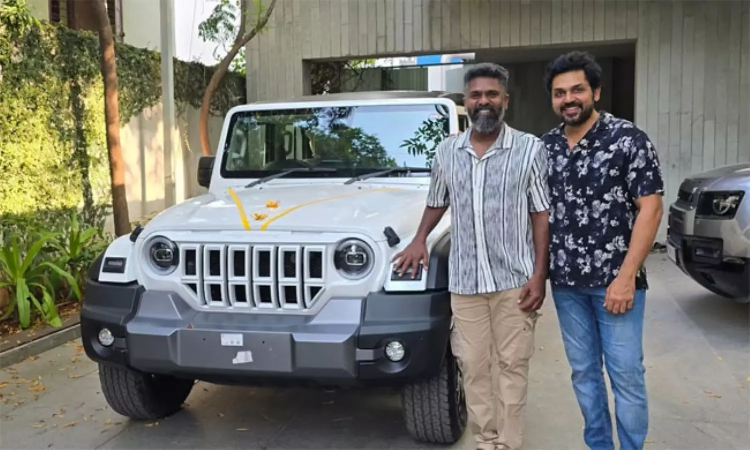 డైరెక్ట‌ర్ కి స్టార్ హీరో షాకింగ్ స‌ర్ ప్రైజ్!