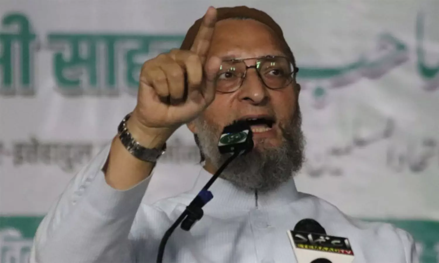 హాట్ టాపిక్: మోడీకి అసదుద్దీన్ మూడు ప్రశ్నలు, ఒక సూచన! హాట్ టాపిక్: మోడీకి అసదుద్దీన్ మూడు ప్రశ్నలు, ఒక సూచన!