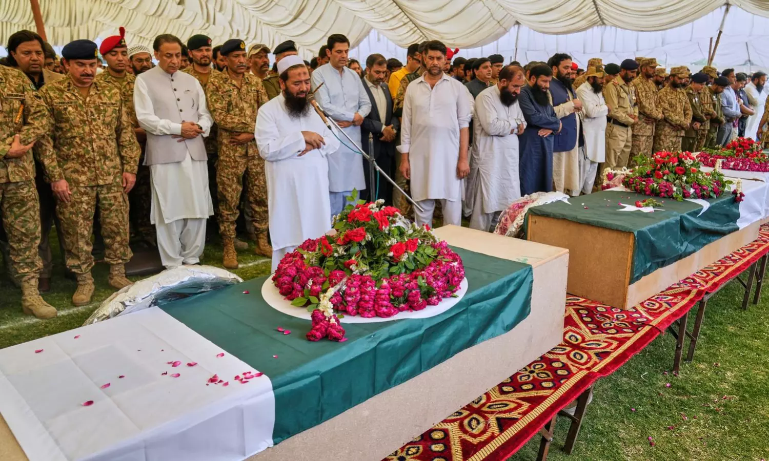 ఉగ్రవాదుల అంత్యక్రియలకు హాజరైన పాక్ ఆర్మీ అధికారుల లిస్టు ఇదే