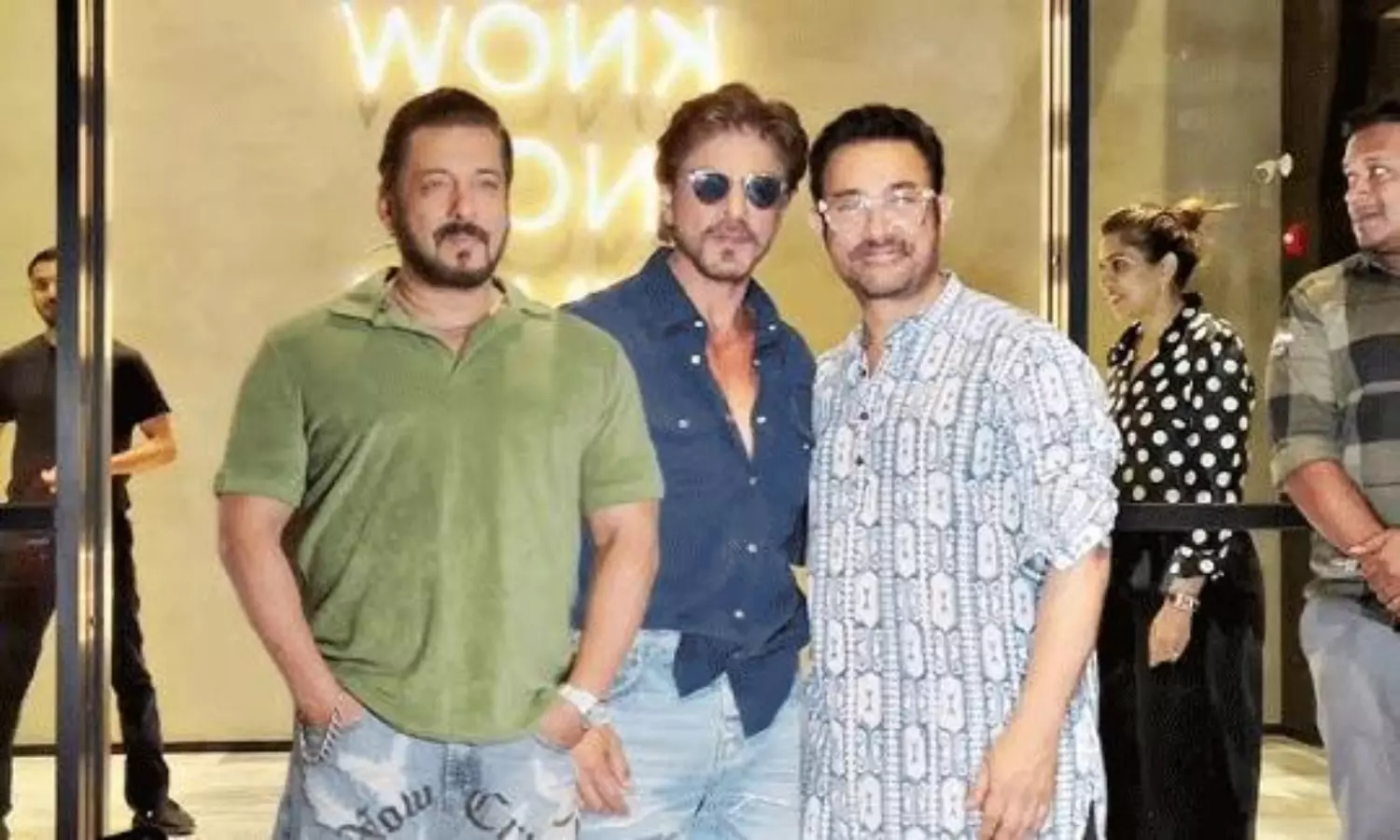 బాలీవుడ్  ఆల్  ఖాన్స్  ఎందుకు స్పందించడం లేదు యుద్ధం మీద?