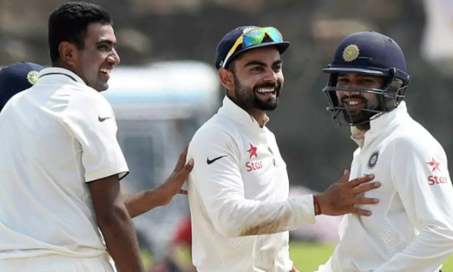 ముగ్గురు దిగ్గజాలు లేకుండా ఇంగ్లండ్ కు.. టీమ్ ఇండియా ఎంపిక కష్టమే ముగ్గురు దిగ్గజాలు లేకుండా ఇంగ్లండ్ కు.. టీమ్ ఇండియా ఎంపిక కష్టమే