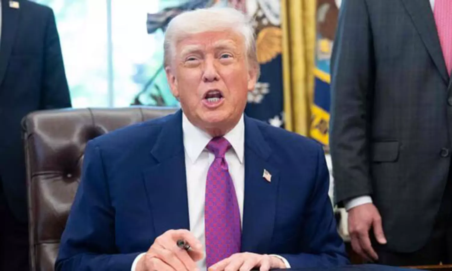 భారత్ - పాక్  అణు యుద్ధం.. ట్రంప్  సంచలన వ్యాఖ్యలు!