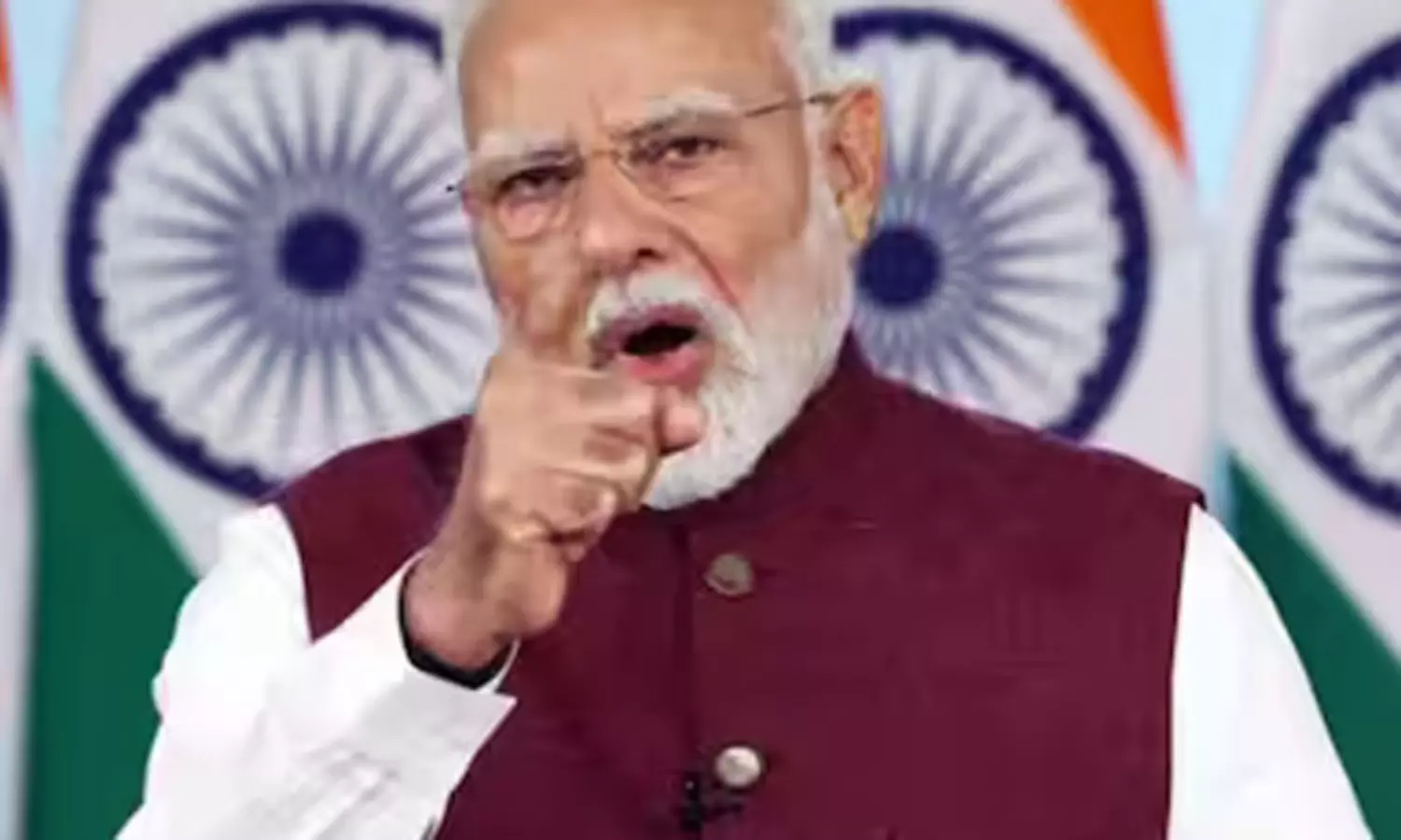 నీరు, నెత్తురు కలిసి ప్రవహించలేవు...  పాక్  కు మోడీ స్పష్టమైన సందేశం!